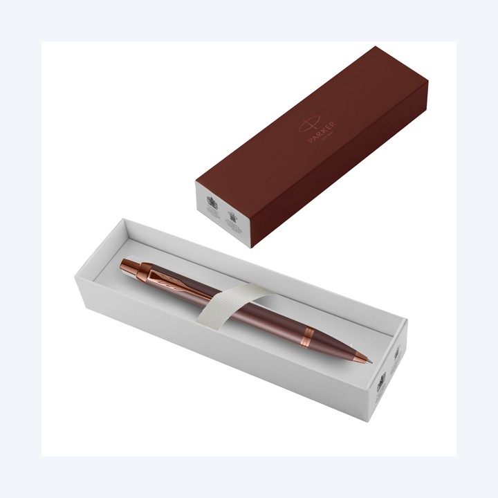 Penna sfera IM Monochrome punta M burgundy Parker | Ecotempo