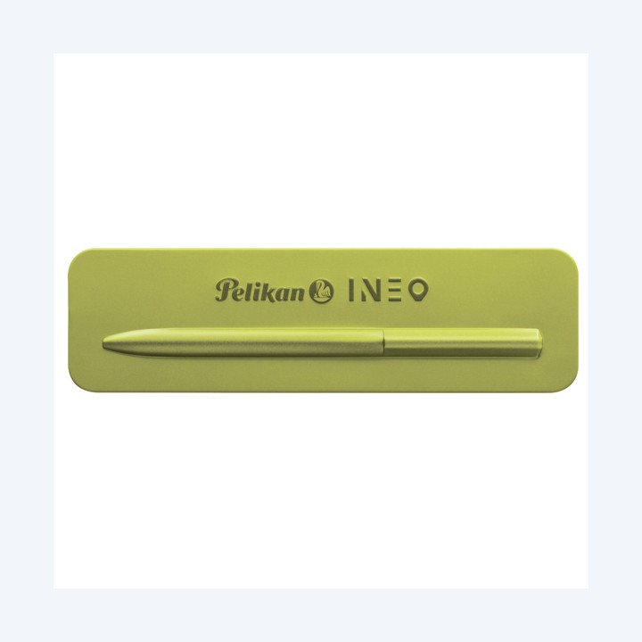 Penna sfera INEO Elements punta M verde Pelikan | Ecotempo